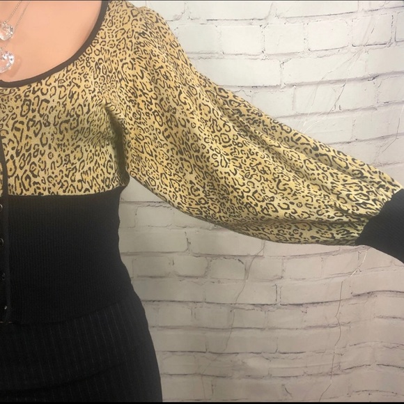 Leopard Guess Top - Size Medium - Picture 3 of 8
